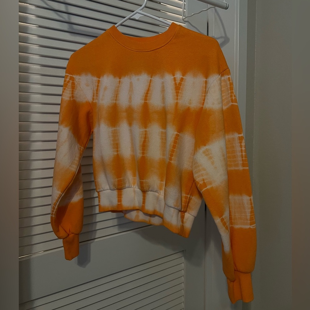 Tie Dye Crop Sweatshirt